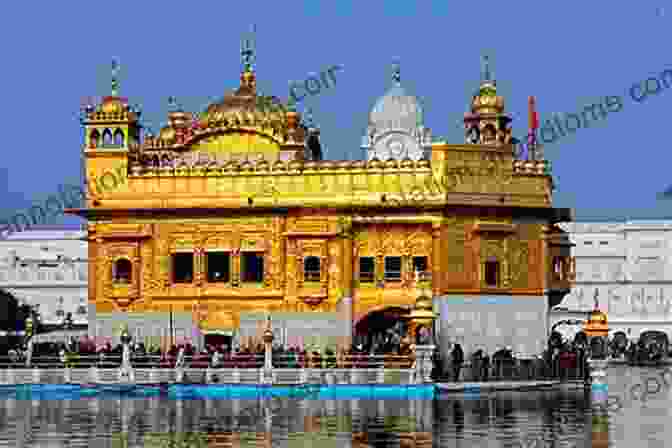 A Majestic Image Of The Golden Temple In Amritsar, With Pilgrims Circumambulating The Sacred Pool And Performing Devotional Rituals. South Asian Religions On Display: Religious Processions In South Asia And In The Diaspora (Routledge South Asian Religion Series)